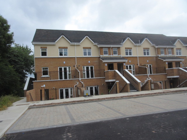 Completion of the 30 Units for Tuath/Narps at Harbour Heights, Passage West, Cork. Sept 2016